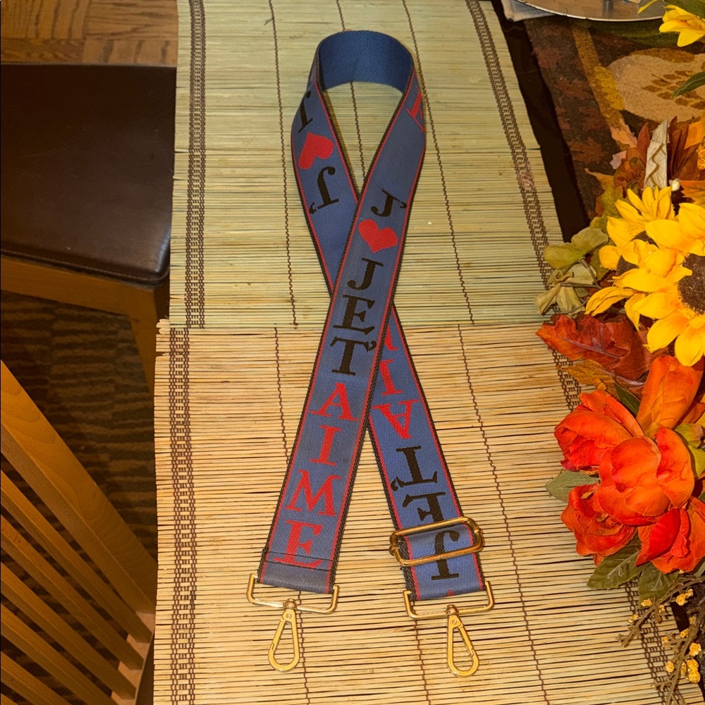 Blue and Red 'J'aime' Purse Strap